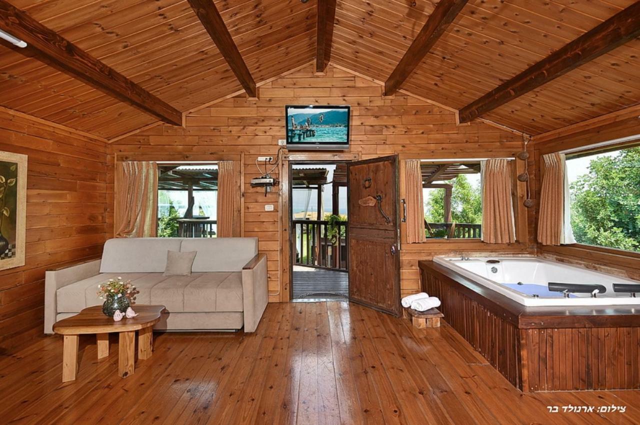 Touchwood Villa Livnim Exterior foto